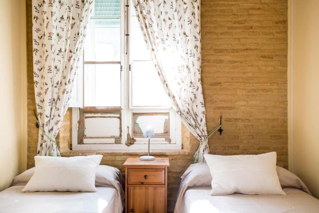 Precioso Apartamento - Localizacion Ideal **Wifi - A/C** Севилья Экстерьер фото