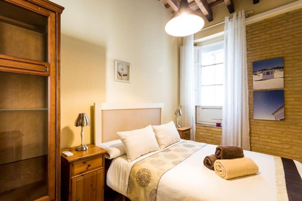 Precioso Apartamento - Localizacion Ideal **Wifi - A/C** Севилья Экстерьер фото