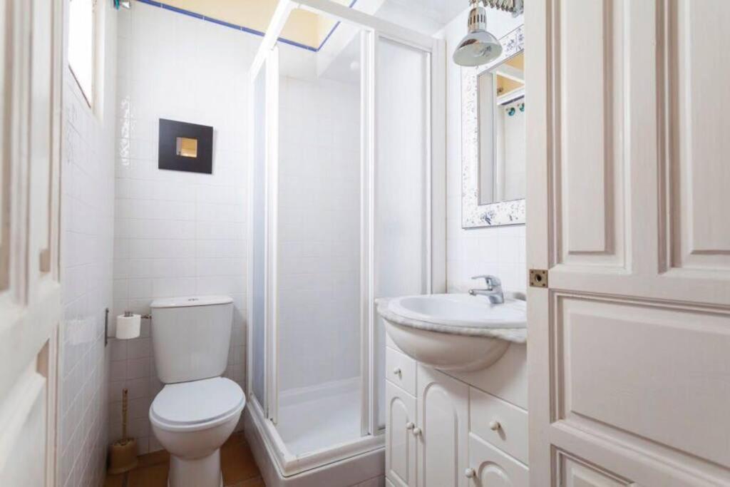 Precioso Apartamento - Localizacion Ideal **Wifi - A/C** Севилья Экстерьер фото