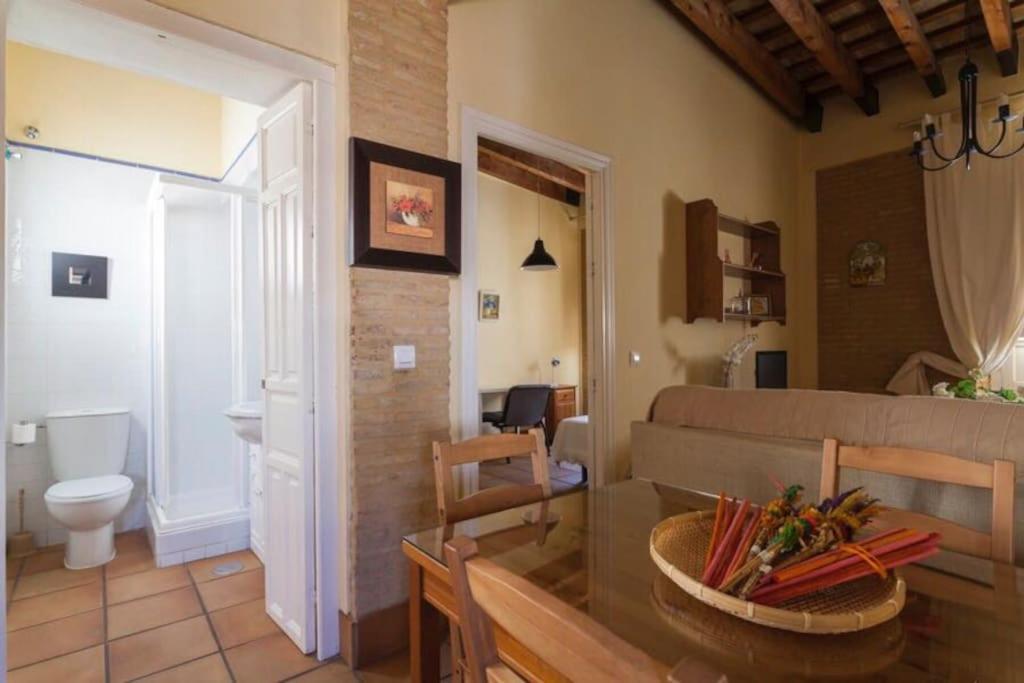 Precioso Apartamento - Localizacion Ideal **Wifi - A/C** Севилья Экстерьер фото